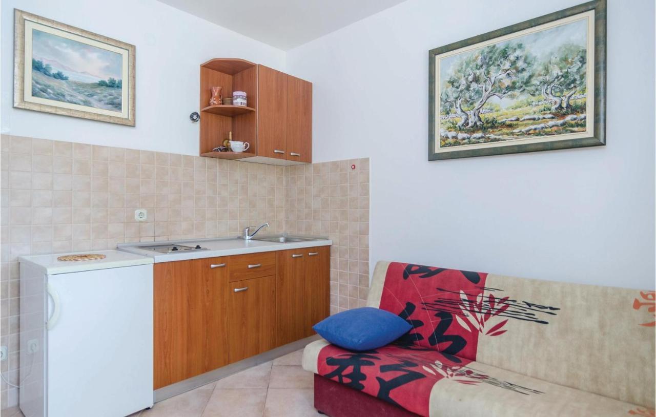 1 Bedroom Stunning Apartment In Ston Kültér fotó