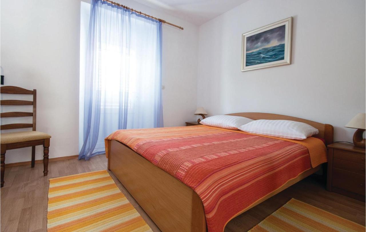 1 Bedroom Stunning Apartment In Ston Kültér fotó