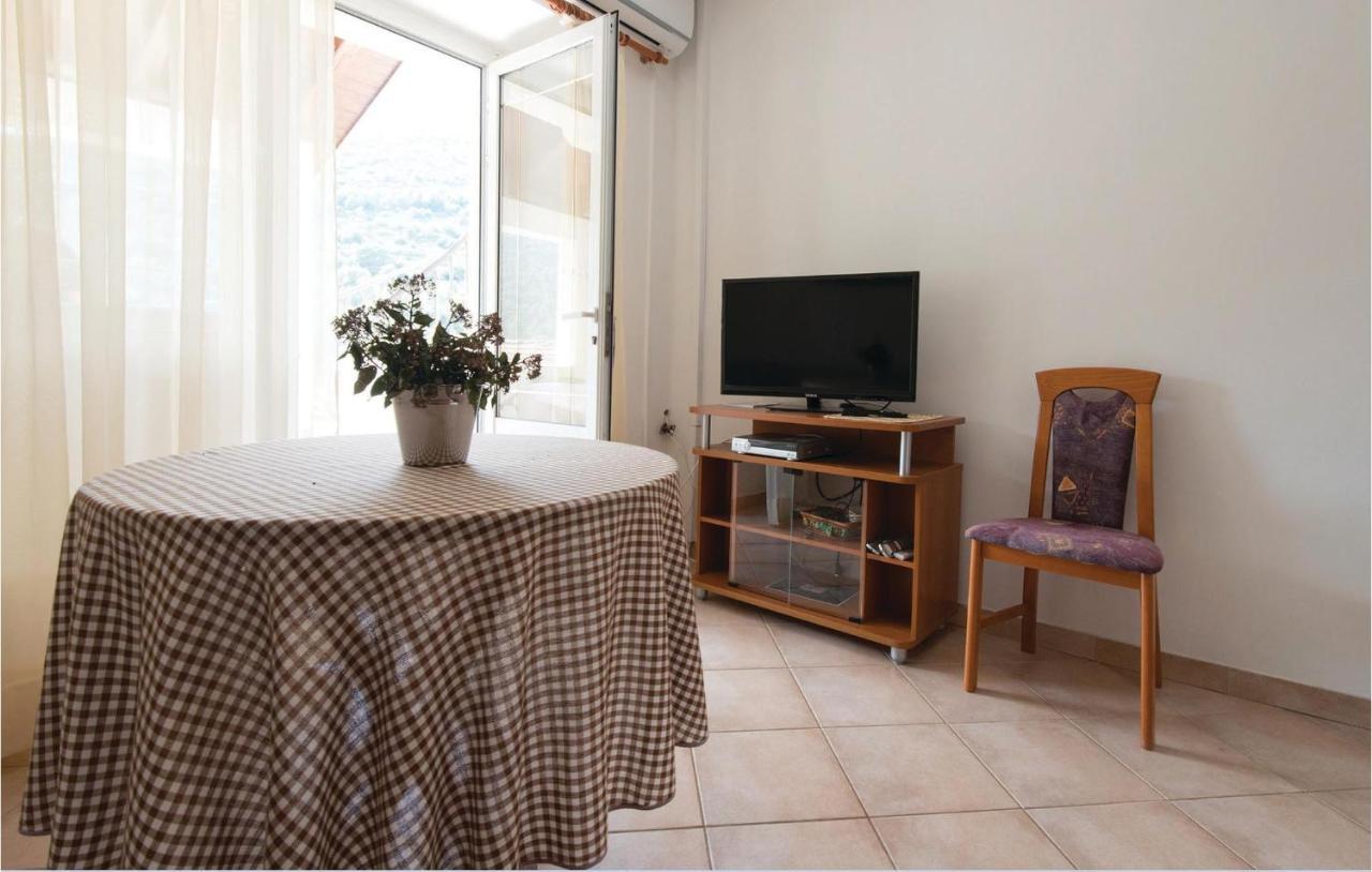 1 Bedroom Stunning Apartment In Ston Kültér fotó
